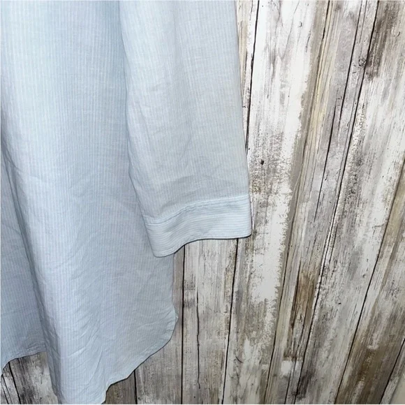 Soft Surroundings Light Blue Double Pocket Tunic - Picture 3 of 6